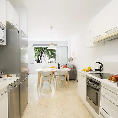 Singularstays Plaza Del Carmen * Валенсия